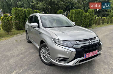 Позашляховик / Кросовер Mitsubishi Outlander 2019 в Хмельницькому