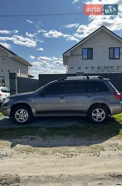 Внедорожник / Кроссовер Mitsubishi Outlander 2006 в Буче