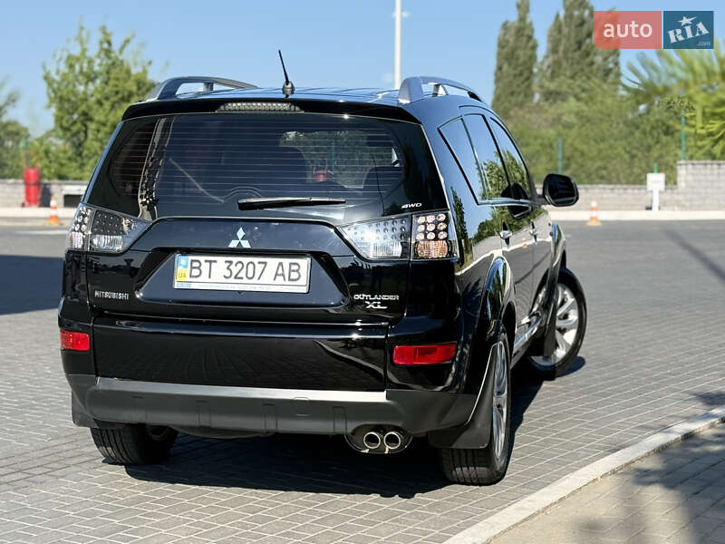 Позашляховик / Кросовер Mitsubishi Outlander 2008 в Одесі