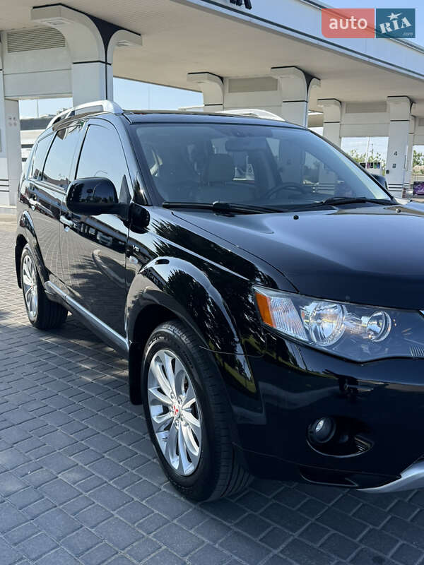 Позашляховик / Кросовер Mitsubishi Outlander 2008 в Одесі