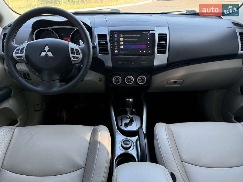 Позашляховик / Кросовер Mitsubishi Outlander 2008 в Одесі