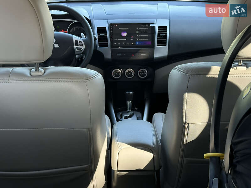 Позашляховик / Кросовер Mitsubishi Outlander 2008 в Одесі