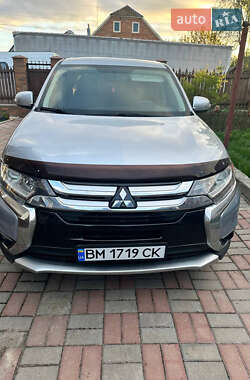 Внедорожник / Кроссовер Mitsubishi Outlander 2015 в Сумах