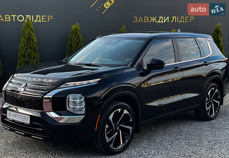 Внедорожник / Кроссовер Mitsubishi Outlander 2022 в Одессе