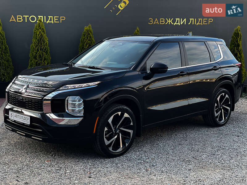 Внедорожник / Кроссовер Mitsubishi Outlander 2022 в Одессе