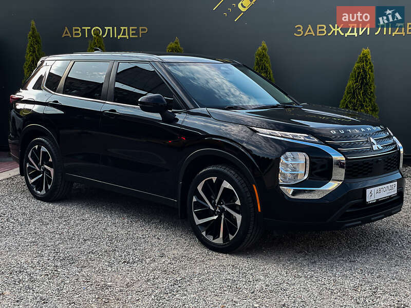 Внедорожник / Кроссовер Mitsubishi Outlander 2022 в Одессе