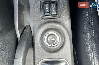 Внедорожник / Кроссовер Mitsubishi Outlander 2012 в 