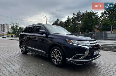 Mitsubishi Outlander 2015