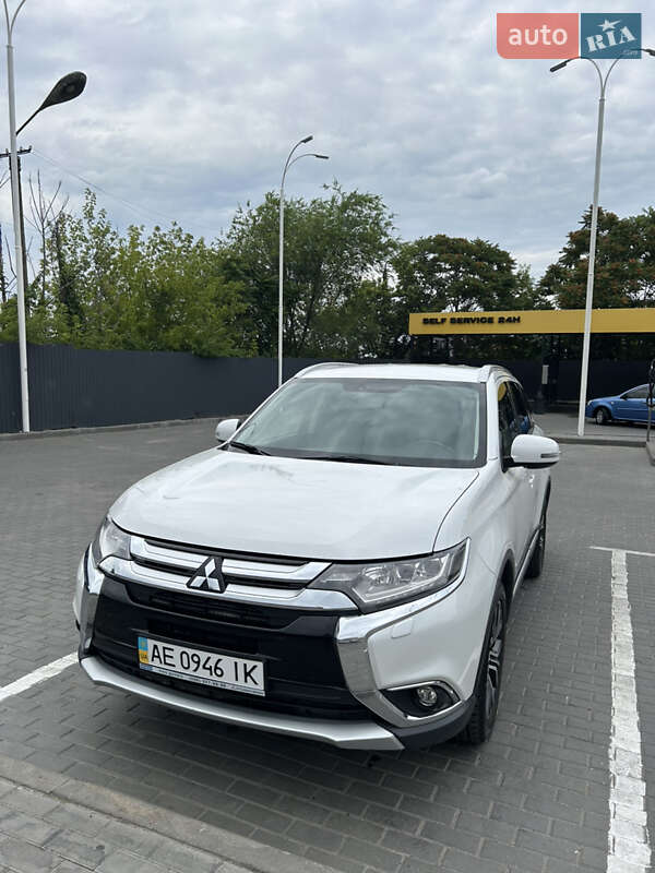 Mitsubishi Outlander 2017