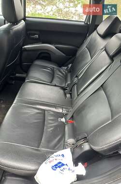 Внедорожник / Кроссовер Mitsubishi Outlander 2006 в 