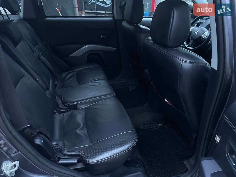 Внедорожник / Кроссовер Mitsubishi Outlander 2011 в Житомире
