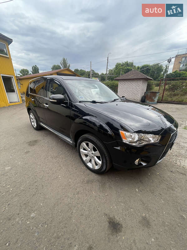 Внедорожник / Кроссовер Mitsubishi Outlander 2010 в Черкассах
