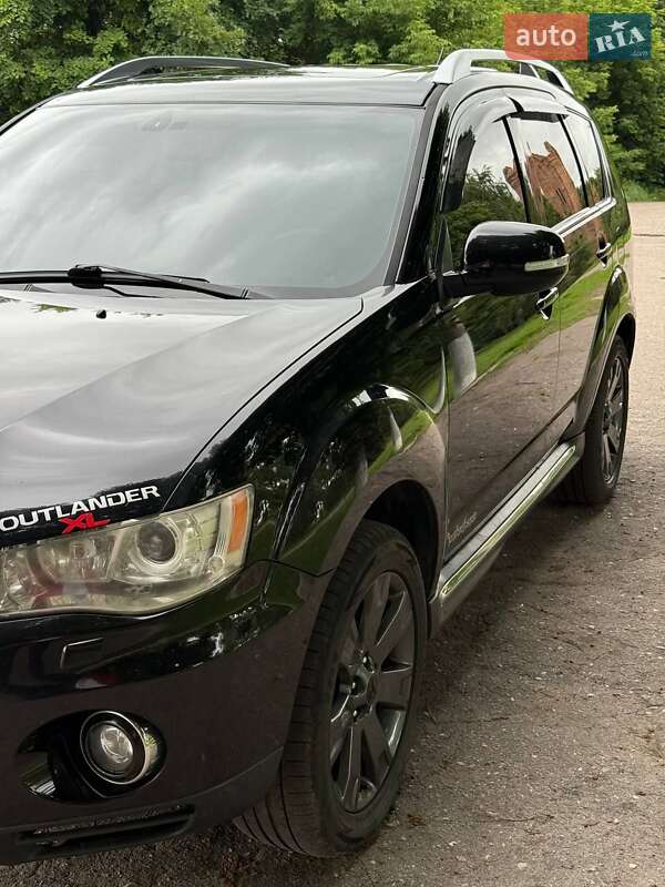 Внедорожник / Кроссовер Mitsubishi Outlander 2010 в Путивле