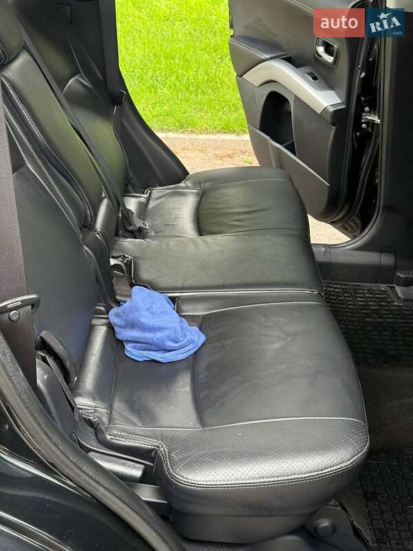 Внедорожник / Кроссовер Mitsubishi Outlander 2010 в Путивле