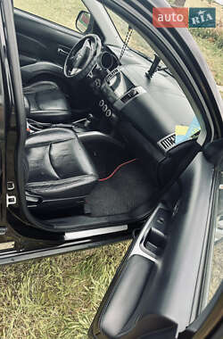 Внедорожник / Кроссовер Mitsubishi Outlander 2007 в 