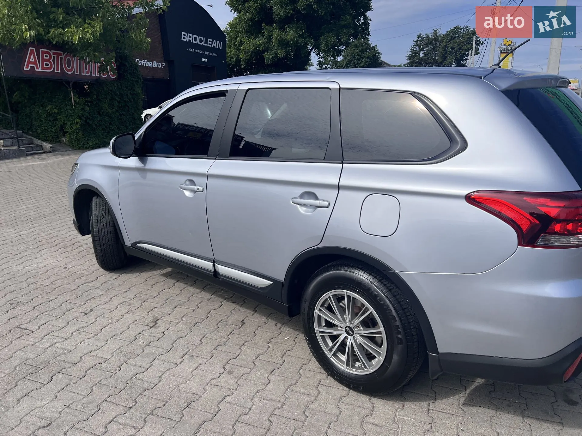 2016 Mitsubishi Outlander - мініатюра 7