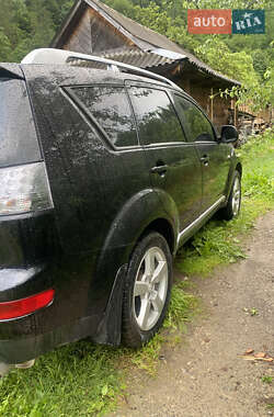 Внедорожник / Кроссовер Mitsubishi Outlander 2007 в Ворохте