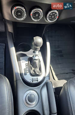 Позашляховик / Кросовер Mitsubishi Outlander 2010 в 