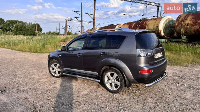 Позашляховик / Кросовер Mitsubishi Outlander 2009 в Дрогобичі
