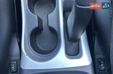 Внедорожник / Кроссовер Mitsubishi Outlander 2010 в 