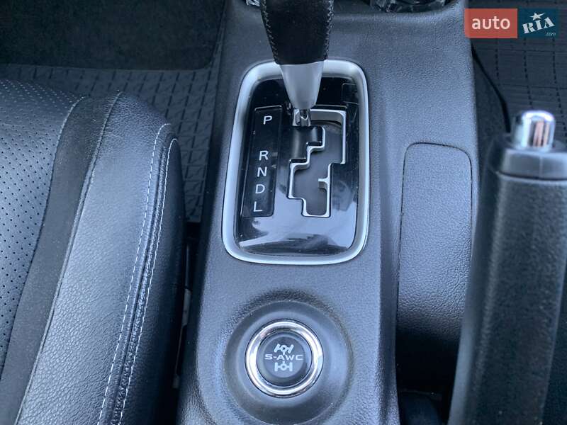 Внедорожник / Кроссовер Mitsubishi Outlander 2015 в Дрогобыче