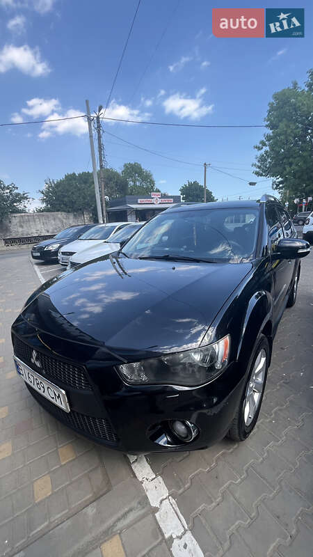 Внедорожник / Кроссовер Mitsubishi Outlander 2010 в Дружковке