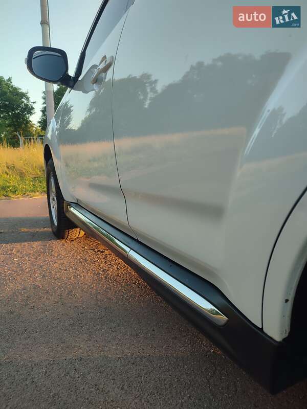 Внедорожник / Кроссовер Mitsubishi Outlander 2012 в Нежине