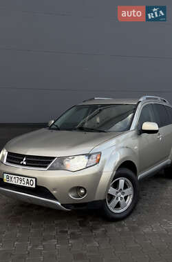 Позашляховик / Кросовер Mitsubishi Outlander 2007 в Києві