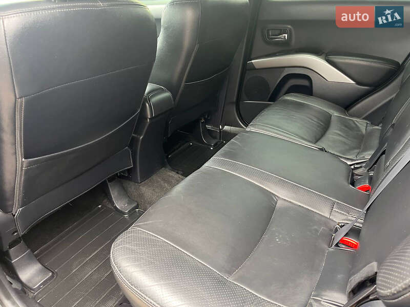 Позашляховик / Кросовер Mitsubishi Outlander 2008 в Кривому Розі