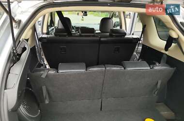 Внедорожник / Кроссовер Mitsubishi Outlander 2013 в 