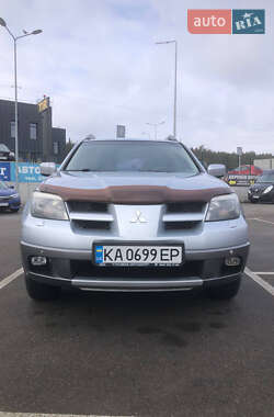 Позашляховик / Кросовер Mitsubishi Outlander 2004 в Києві