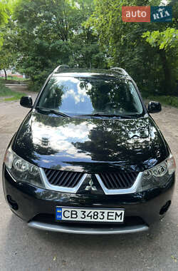 Внедорожник / Кроссовер Mitsubishi Outlander 2008 в 