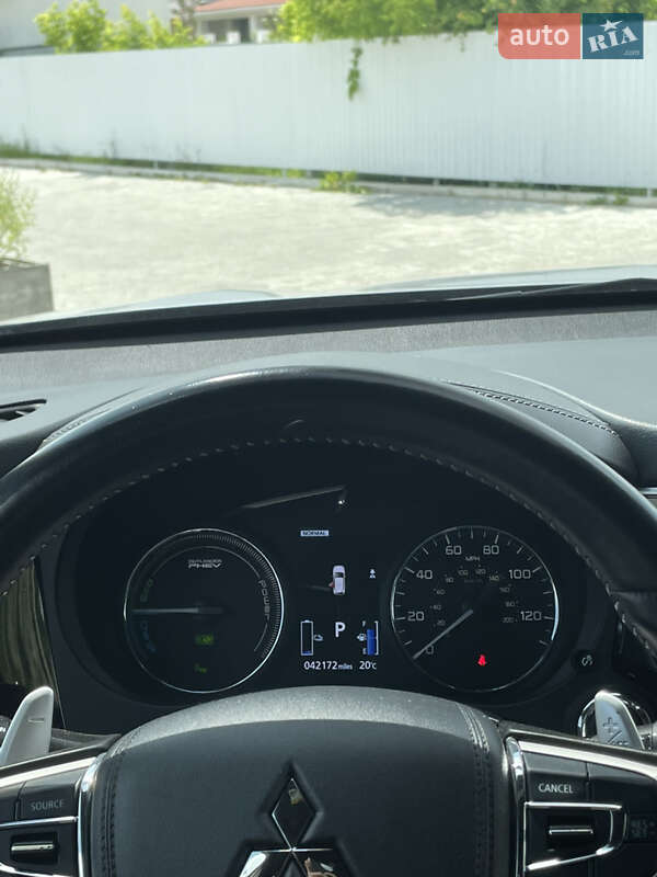 Внедорожник / Кроссовер Mitsubishi Outlander 2020 в Виннице