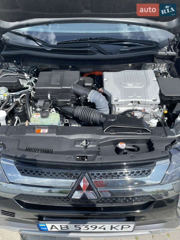 Внедорожник / Кроссовер Mitsubishi Outlander 2020 в Виннице