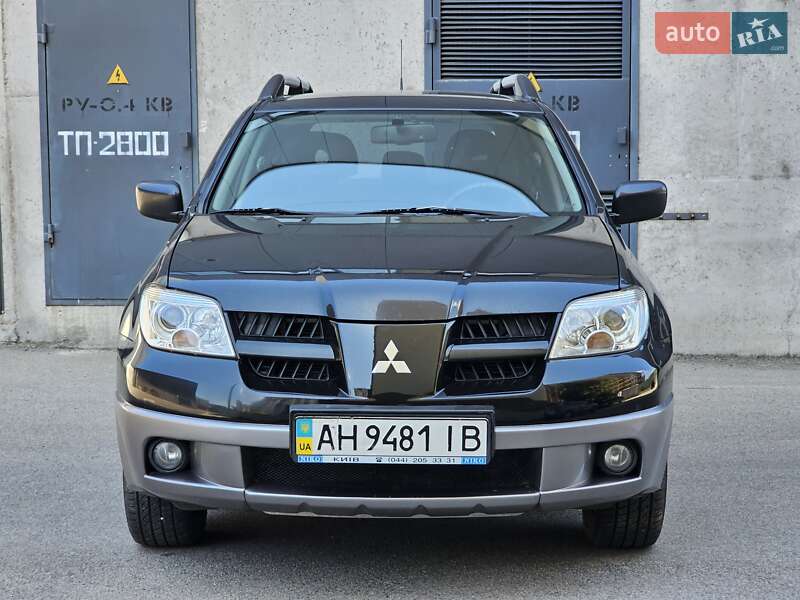 Внедорожник / Кроссовер Mitsubishi Outlander 2009 в Киеве