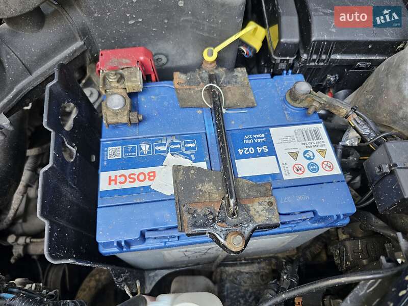 Внедорожник / Кроссовер Mitsubishi Outlander 2009 в Киеве