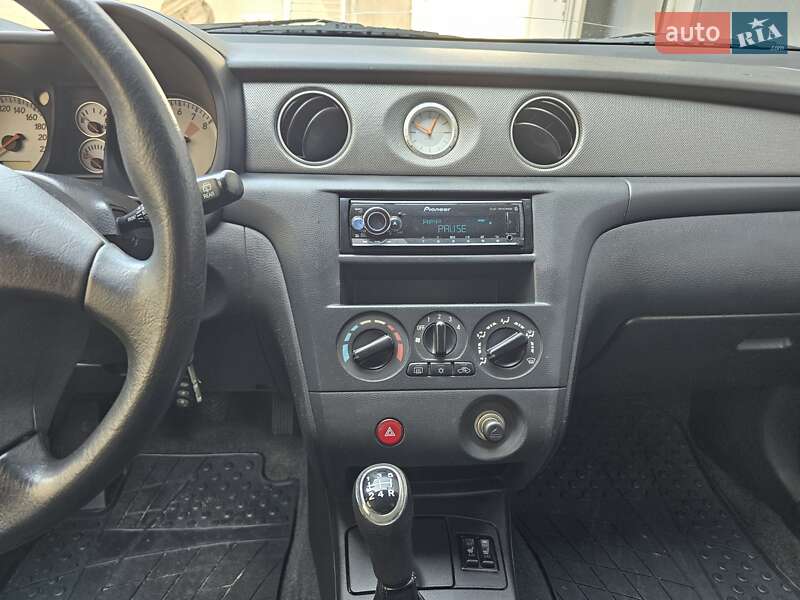 Внедорожник / Кроссовер Mitsubishi Outlander 2009 в Киеве
