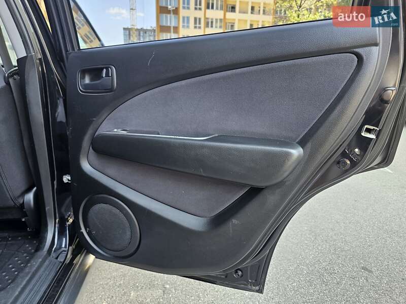 Внедорожник / Кроссовер Mitsubishi Outlander 2009 в Киеве
