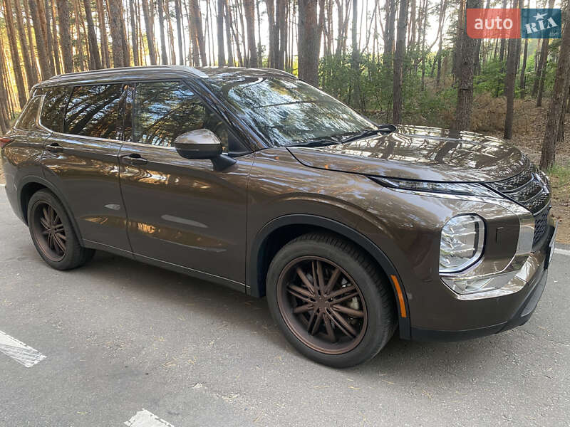 Внедорожник / Кроссовер Mitsubishi Outlander 2022 в Полтаве фото 5 Внедорожник / Кроссовер Mitsubishi Outlander 2022 в Полтаве