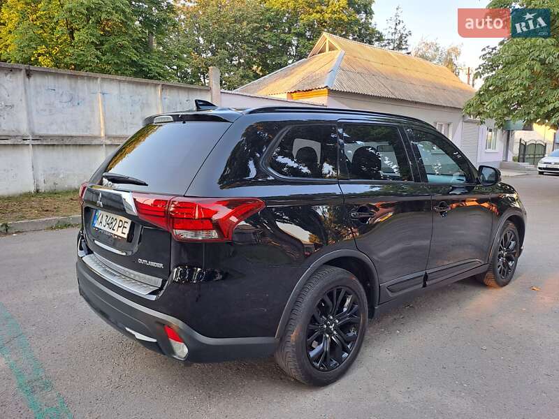 Позашляховик / Кросовер Mitsubishi Outlander 2018 в Білій Церкві