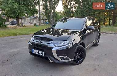 Позашляховик / Кросовер Mitsubishi Outlander 2018 в Білій Церкві