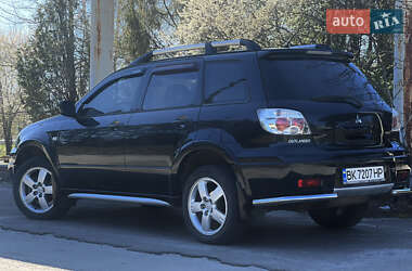 Позашляховик / Кросовер Mitsubishi Outlander 2008 в Вараші