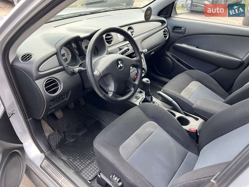Внедорожник / Кроссовер Mitsubishi Outlander 2007 в Шостке