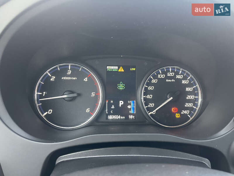 Внедорожник / Кроссовер Mitsubishi Outlander 2015 в Владимирце