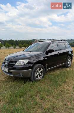 Позашляховик / Кросовер Mitsubishi Outlander 2006 в Чернівцях
