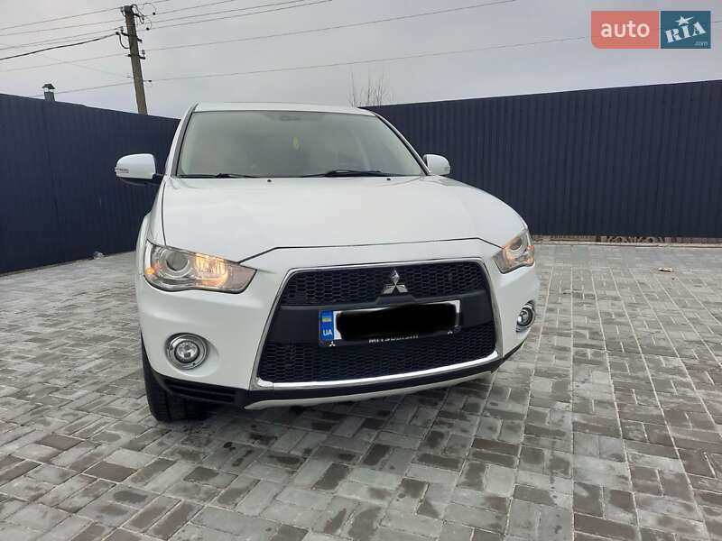 Внедорожник / Кроссовер Mitsubishi Outlander 2011 в Кропивницком