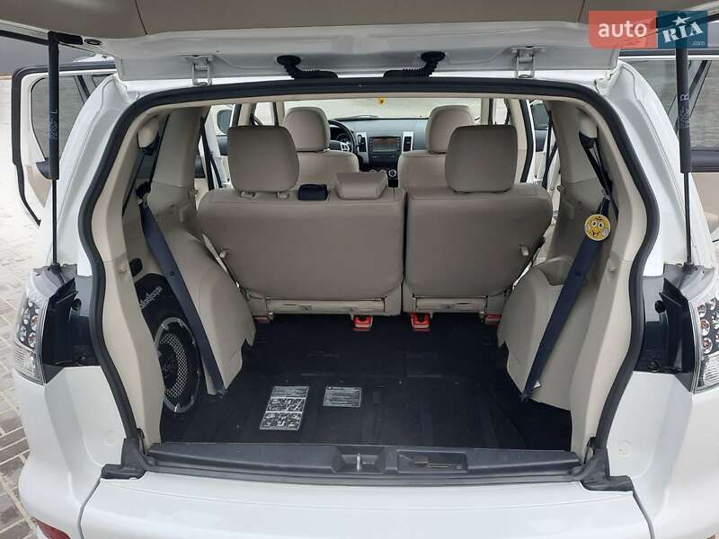 Внедорожник / Кроссовер Mitsubishi Outlander 2011 в Кропивницком