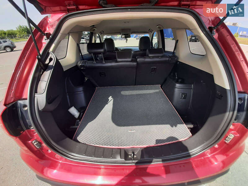 Внедорожник / Кроссовер Mitsubishi Outlander 2019 в Полтаве