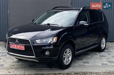 Внедорожник / Кроссовер Mitsubishi Outlander 2010 в Калуше