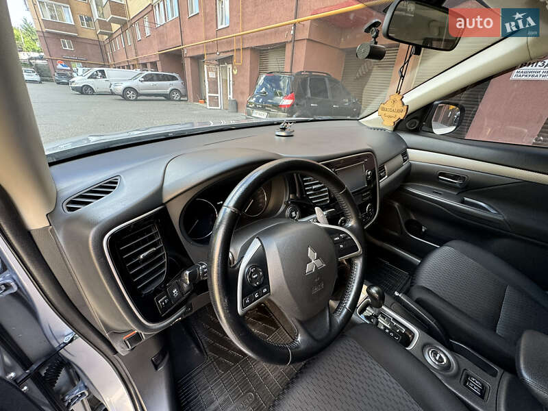 Внедорожник / Кроссовер Mitsubishi Outlander 2013 в Виннице